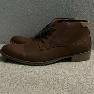 New without Tags. Call it Spring Men’s Vegan Short Boots. Size 8.